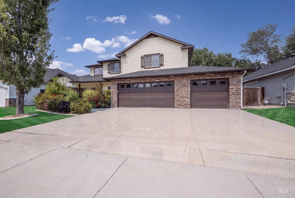 2548 E Omera Street, Meridian, ID 83646 photo 2