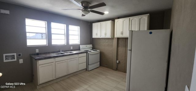 1218 Wyoming Avenue C, El Paso, TX 79902