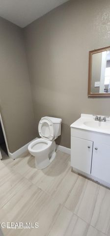 1218 Wyoming Avenue C, El Paso, TX 79902