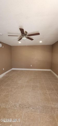 1218 Wyoming Avenue C, El Paso, TX 79902