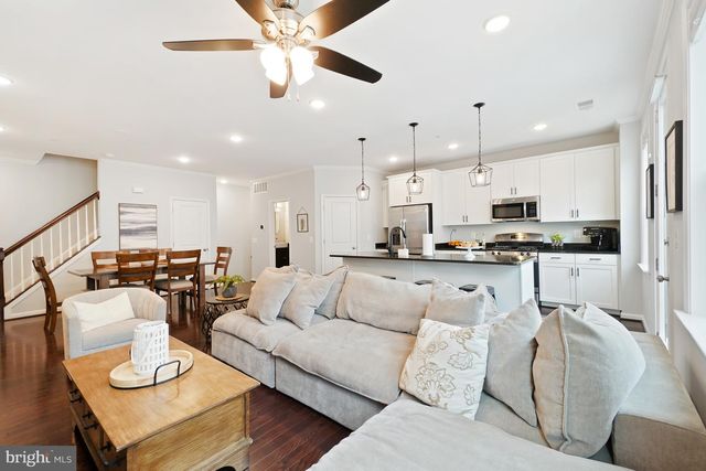 24523 GLENVILLE GROVE TER, Aldie, VA 20105