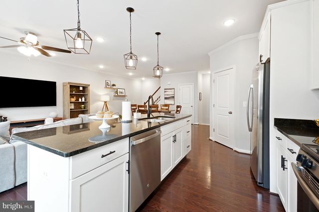 24523 GLENVILLE GROVE TER, Aldie, VA 20105