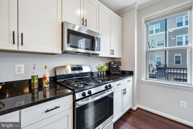24523 GLENVILLE GROVE TER, Aldie, VA 20105
