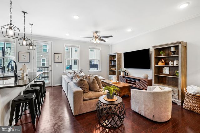 24523 GLENVILLE GROVE TER, Aldie, VA 20105