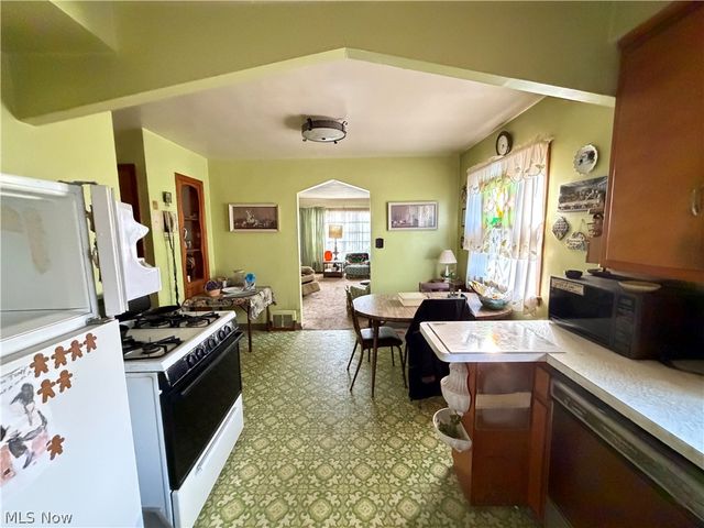 6526 Westminster Drive, Parma, OH 44129