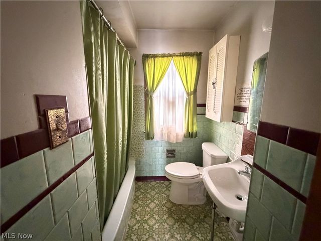 6526 Westminster Drive, Parma, OH 44129