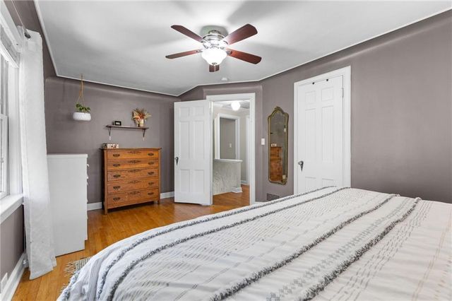 715 E Gregory Boulevard, Kansas City, MO 64131
