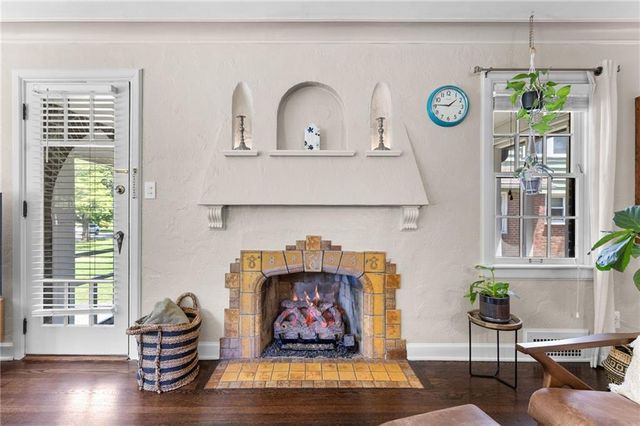 715 E Gregory Boulevard, Kansas City, MO 64131