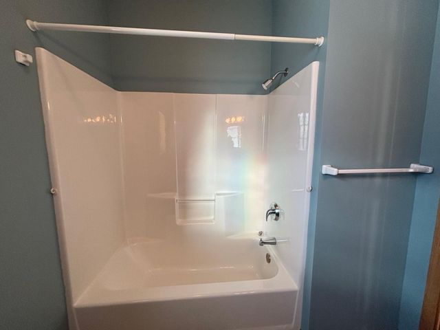 111 Oakwood Court, Thief River Falls, MN 56701