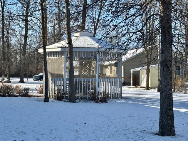 111 Oakwood Court, Thief River Falls, MN 56701