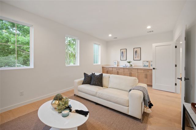 9661 Lynbrook Drive, Dallas, TX 75238
