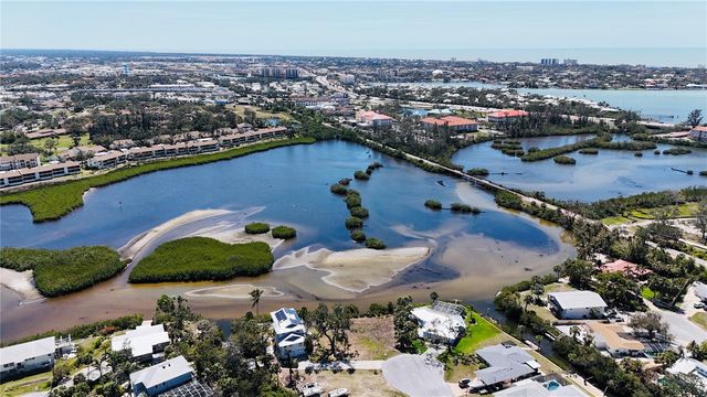 808 SUNCREST DRIVE, Nokomis, FL 34275