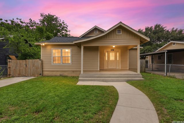 1030 W WINNIPEG AVE, San Antonio, TX 78225