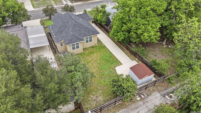 1030 W WINNIPEG AVE, San Antonio, TX 78225