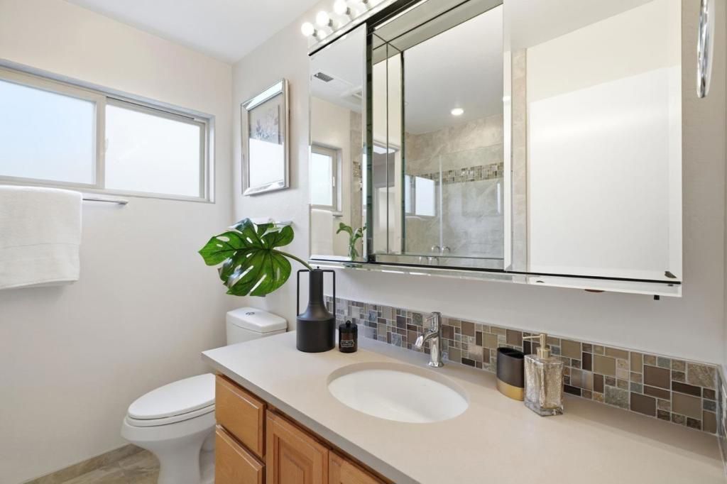 Image 22 of property listing at 5492 Castle Glen Avenue, San Jose, CA 95129