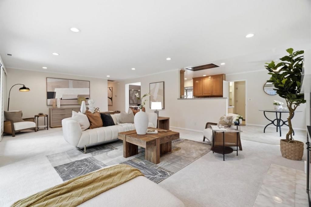 Image 5 of property listing at 5492 Castle Glen Avenue, San Jose, CA 95129