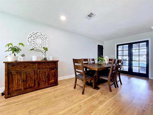 2210 ARBOR OAKS DRIVE, Valrico, FL 33594