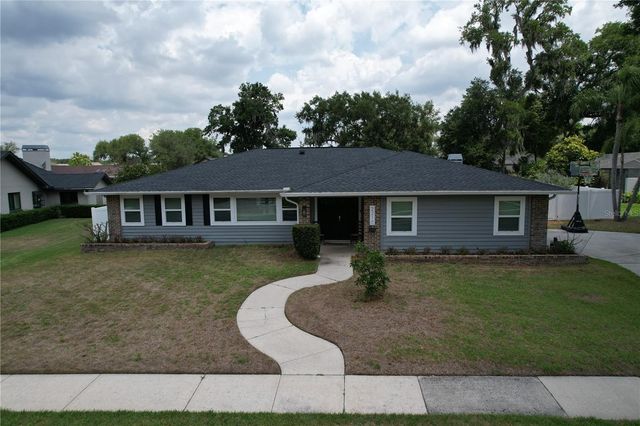 2210 ARBOR OAKS DRIVE, Valrico, FL 33594