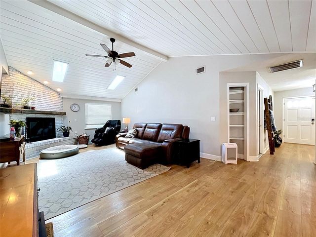 2210 ARBOR OAKS DRIVE, Valrico, FL 33594