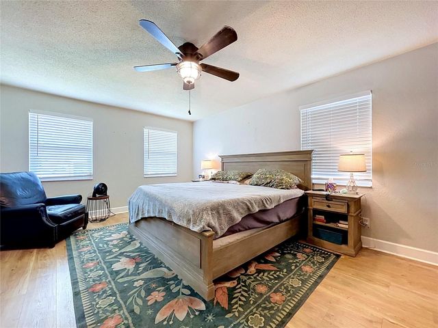 2210 ARBOR OAKS DRIVE, Valrico, FL 33594