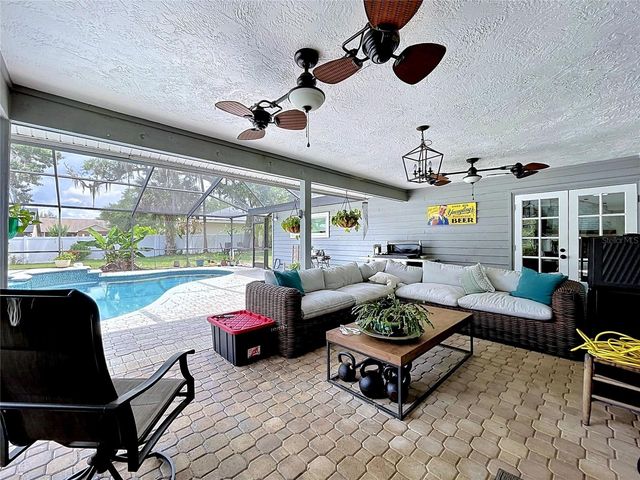 2210 ARBOR OAKS DRIVE, Valrico, FL 33594