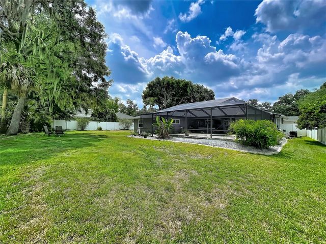 2210 ARBOR OAKS DRIVE, Valrico, FL 33594
