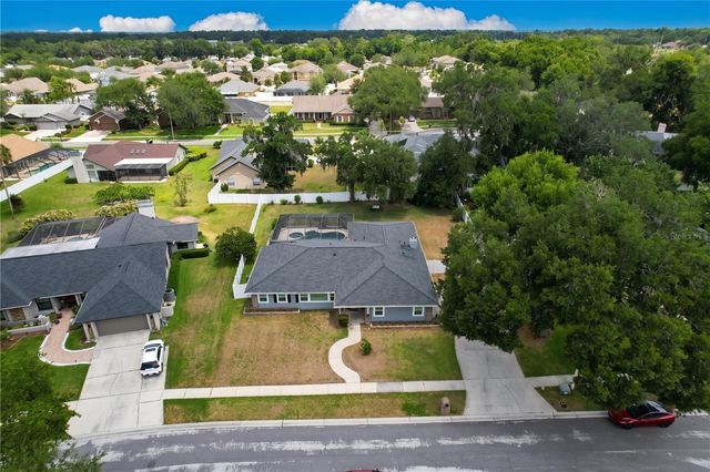2210 ARBOR OAKS DRIVE, Valrico, FL 33594