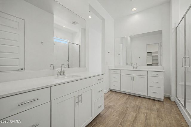 15024 W DESERT HOLLOW Drive, Surprise, AZ 85387