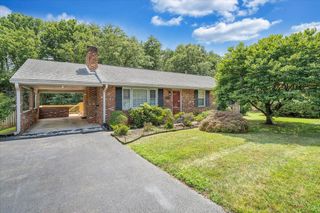 5032 Bruceton RD, Roanoke, VA 24018
