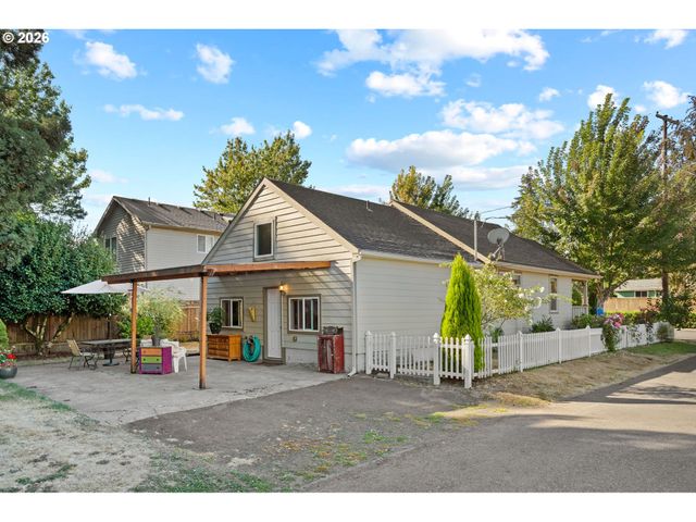 1701 16TH St, Oregon City, OR 97045