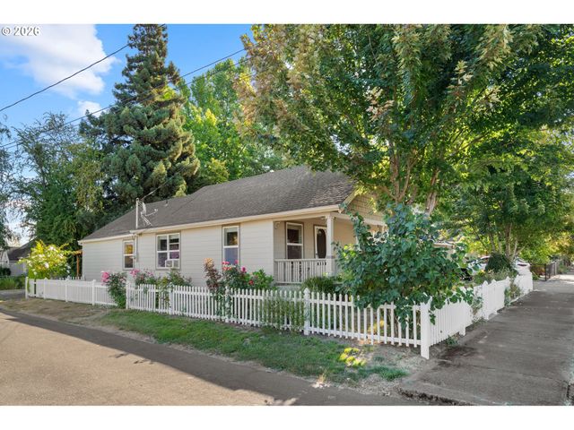 1701 16TH St, Oregon City, OR 97045