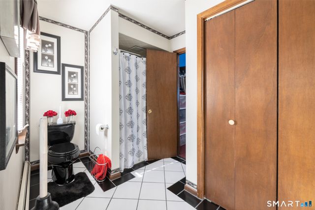 70 Pine Hollow Drive, Middlebury, CT 06762