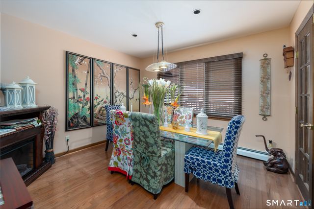 70 Pine Hollow Drive, Middlebury, CT 06762