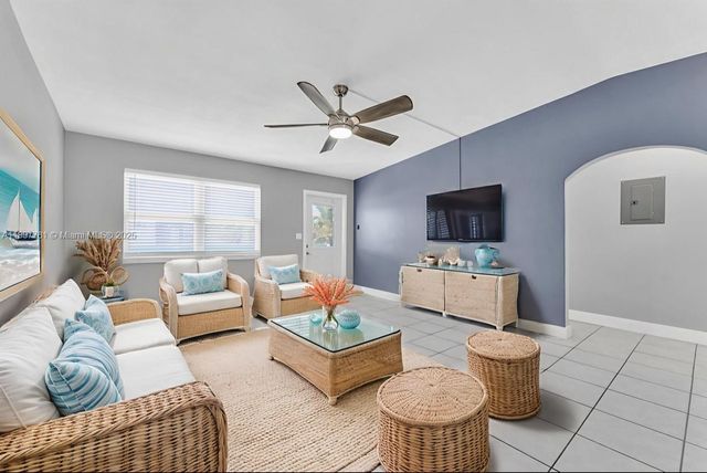 67 Coral Dr 1, Key Largo, FL 33037