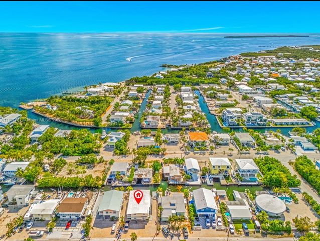 67 Coral Dr 1, Key Largo, FL 33037