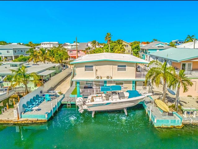 67 Coral Dr 1, Key Largo, FL 33037