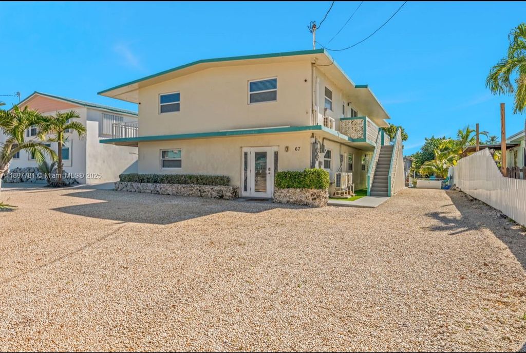 67 Coral Dr 1, Key Largo, FL 33037