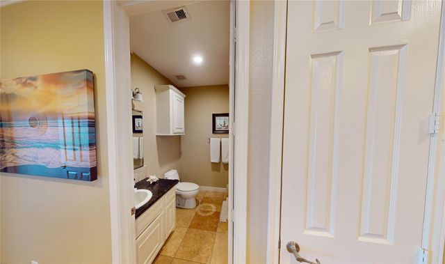 7039 Kingston Cove 307, Willis, TX 77318