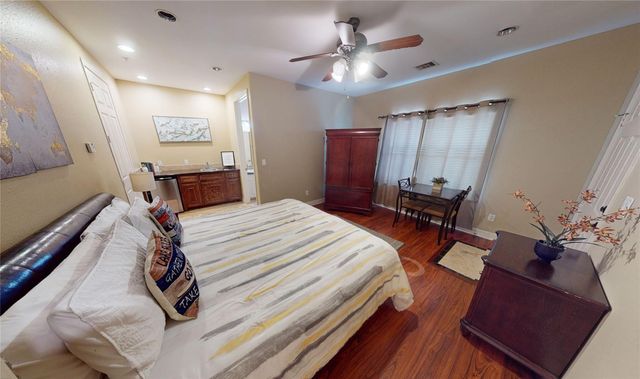 7039 Kingston Cove 307, Willis, TX 77318