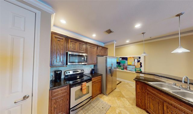 7039 Kingston Cove 307, Willis, TX 77318