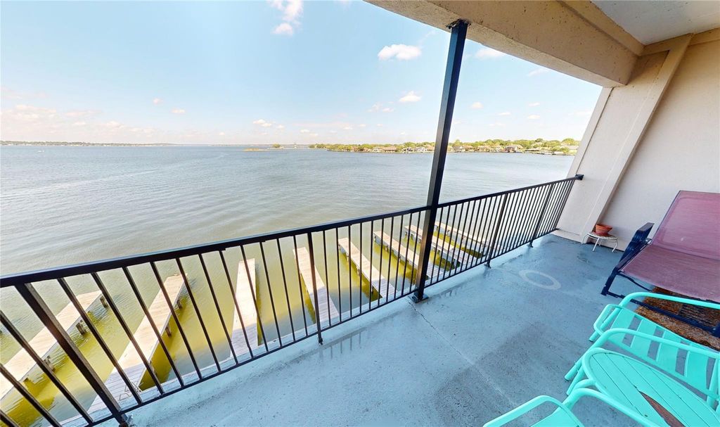 7039 Kingston Cove 307, Willis, TX 77318