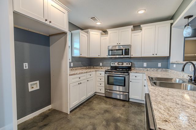 200 GAVIN Drive, Paragould, AR 72450