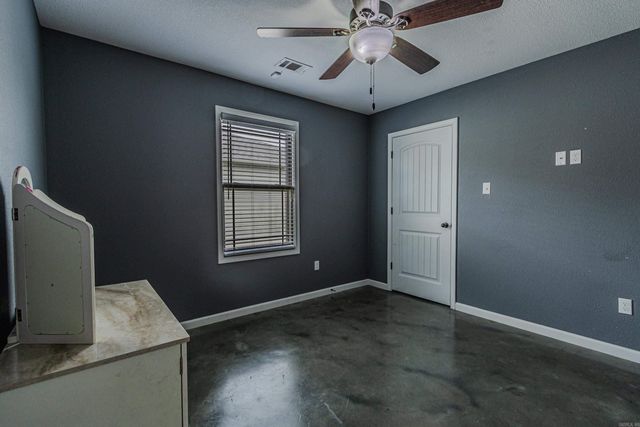 200 GAVIN Drive, Paragould, AR 72450