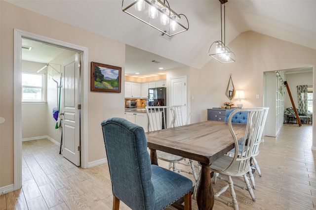 112 Tigers Eye Court, Weatherford, TX 76087