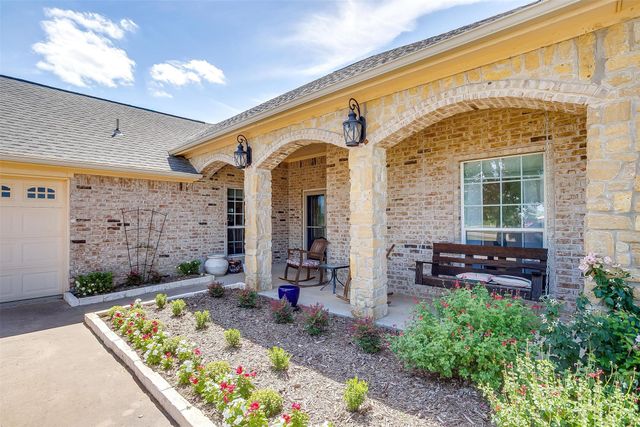 112 Tigers Eye Court, Weatherford, TX 76087