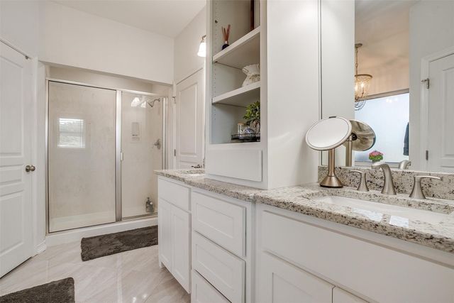 112 Tigers Eye Court, Weatherford, TX 76087