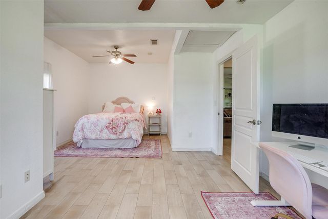 112 Tigers Eye Court, Weatherford, TX 76087