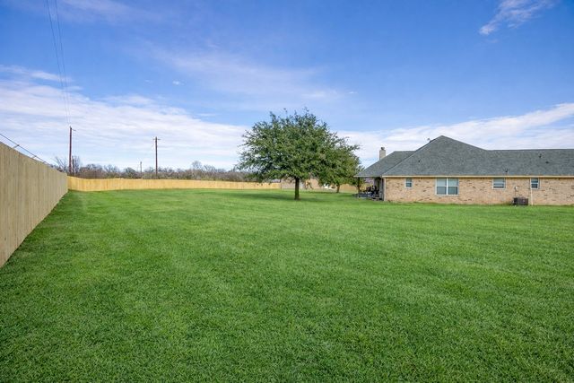 112 Tigers Eye Court, Weatherford, TX 76087