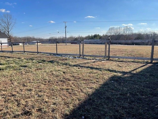 1191 Southside Rd, Southside, TN 37171