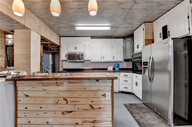 156 Bel Air Drive, Maysville, GA 30558